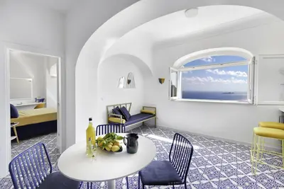 Image de Casa Lou Positano, a romantic getaway with a stunning view of Li Galli island