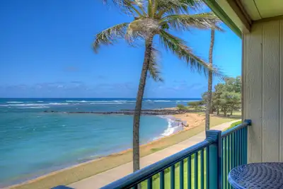 Image de Pono Kai Resort B304, Oceanfront, Walk to Town, Steps to Beach, Ac