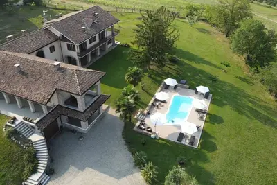 Image de Accommodation 'The Granary' in a renovated late 19th century country house