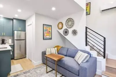 Image de Tiny House-Sleeps 4-Kitchen-Washer/Dryer-Patio