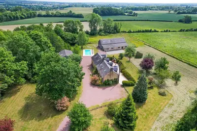 Image de So Villa Poteaux (61) - Piscine chauffée - Foot - 2h Paris - 30p.