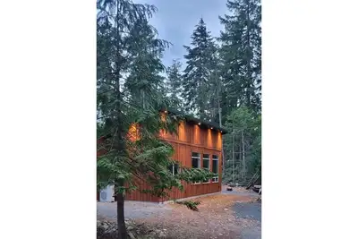 Image de Farm in the Woods