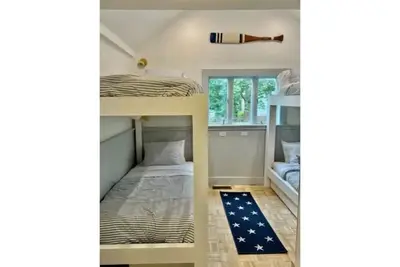 Image de Coastal Home in Prime location! Sleeps 14!