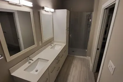 Image de 3bdrm Townhouse! 75in Tv. . . Wifi!