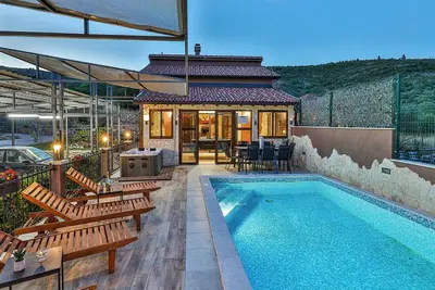 Image de Villa Antonio - Five Bedroom Villa with Swimming Pool