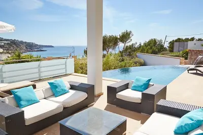 Image de Lavish Ibizan Villa |  Beautiful Gardens | Villa Izarra | Private Pool & Wonderful Country Views | San Jose