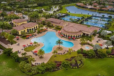 Image de This townhouse is a 3 bedroom(s), 2. 5 bathrooms, located in Venice, Fl.