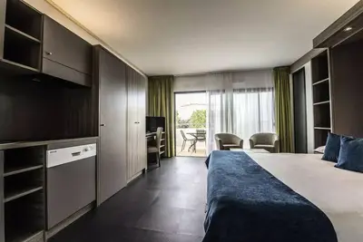 Image de Suite 6 Personen Prestige Pmr