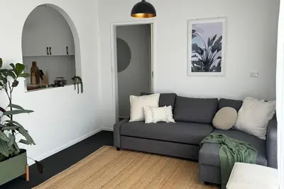 Image de Family friendly Four Bedroom house in Belmont