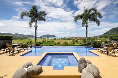 Image de Luxurious private villa with panoramic ocean view at Los Sueños Resort and. . .