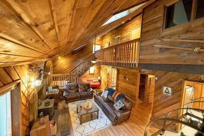 Image de Lolo lodge-Hot tub, trail to river, fast wifi