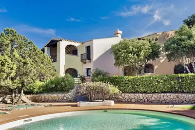 Image de Giardino degli Oleandri two-room apartment sleeps 2, Wifi, A. C, 350 mt. from the sea