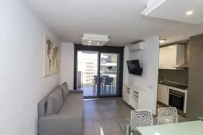 Image de Appartement Contemporain avec Terrasse et Piscine, Centre de Salou