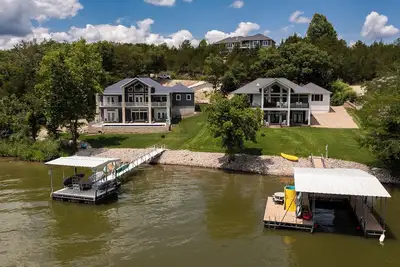 Image de Waterfront & private pool (in old kinderhook golf resort)