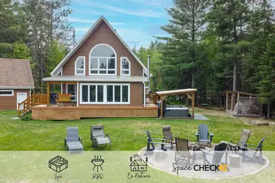 Image de Chalet l'Hybride ~ Jeux & Arcade ~ Spa ~ Bord de rivière