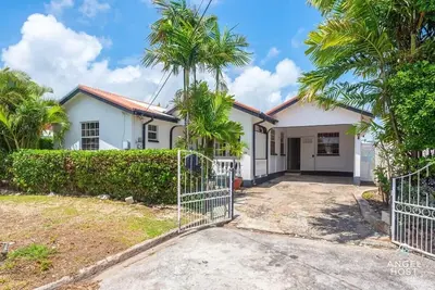 Image de Beachy Cottage|Kitchen|Wi-Fi|Shaded Cabana|Parking