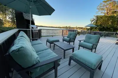 Image de Recently Renovated Lakehouse on Lake Talmadge