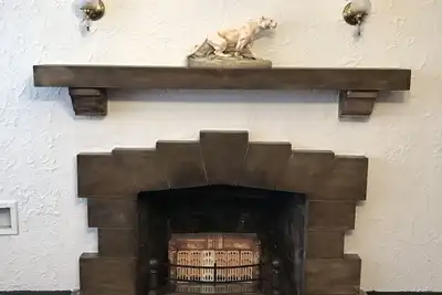 Image de Quiet Vintage Home in Historic College Hills Neighborhood