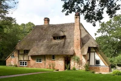 Image de Coldharbour Farmhouse, Secluded Thatched Cottage Surrounded By Woodland