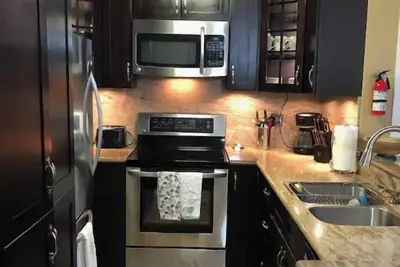 Image de SoCal Condo with Pool and Jacuzzi