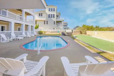 Image de Premier Oceanfront Home w/ Pool, Hot Tub, Elevator, Putting Green, Game Room