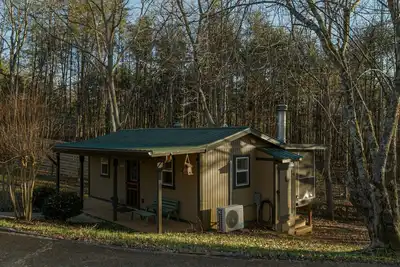 Image de Waterfront•3rd night Free with 2 night stay in August-near Wineries & Helen