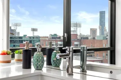 Image de Luxurious 2Br 2Ba unit in the middle of fenway