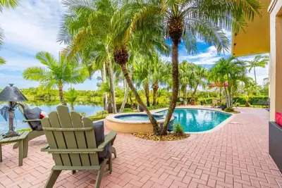 Image de Spacious Villa with pool and jacuzzi