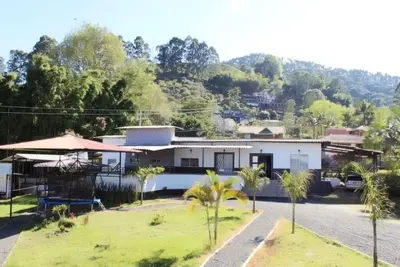 Image de Beautiful Farm for 30 people jacuzzi, billar pool, ping pong
