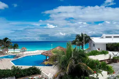 Image de Penthouse Oceanfront Private terrace Amazing beach