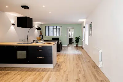 Image de Brad au cœur du centre ville romantique