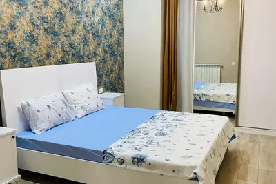 Image de Two bedroom apartment on Kandelaki st. [204]