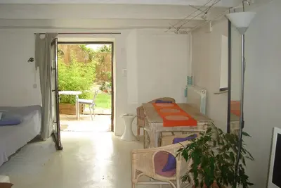 Image de studio en rez de jardin