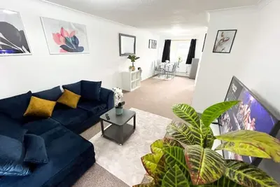 Image de 3 Bedroom House With Free Parking