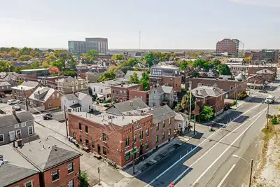 Image de Yellow Door Hideaway - Path of Adventures