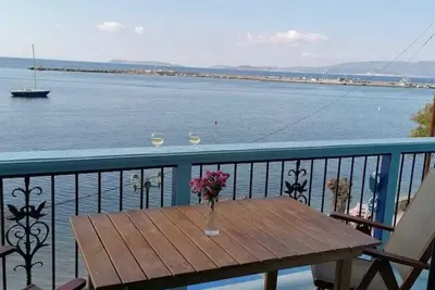 Image de \"Eftopia Sea front apt. ( 67 sq. m. ), 3min. from the beach! !