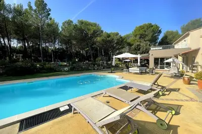 Image de Villa des Pins, belle maison familiale, proche Aix en Provence, 8 personnes