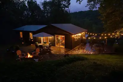 Image de New Enchanting Mohican Getaway w/ Poker&Pool Table