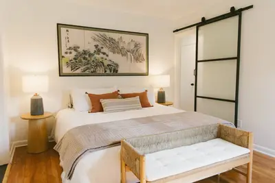 Image de \"The Meridian\" Modern Stay near Downtown / Airport