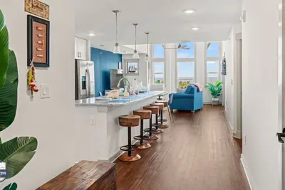 Image de 3br Escape with Bay Views & Extras, No Clean Fee