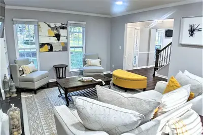 Image de The Red Magnolia, Refreshing, Cozy, Game Room, Historic Roswell!