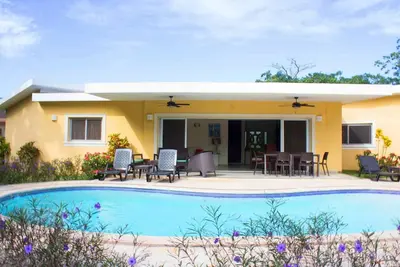 Image de Caribbean villa in luxury residence