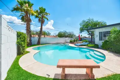 Image de New House! Near Old Town Scottsdale, Asu, Spring Training, and Downtown Phoenix!