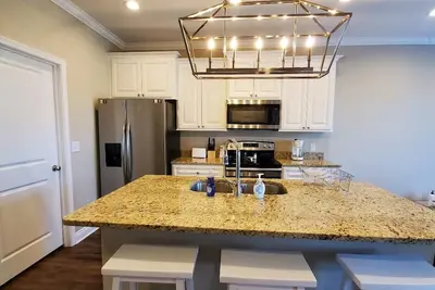 Image de ✨Click Me✨️Covered Parking +Free Wifi+Smart Tvs