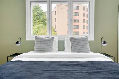 Image de Airy Leimbach 4. 5 Room w/ Storage & W/D, 5 min to Market, by Blueground