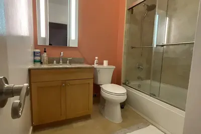 Cozy and Spacious 2 Bedroom Condo