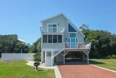 Image de Sandy Pointe -  4 Br Oceanside Home in Duck w/Private Pool, Hot Tub, Dogs Allowed