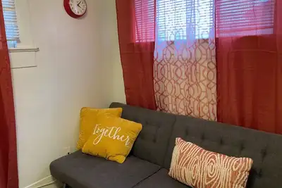 Image de Cozy Small Cottage Downtown - Walk to University of Nevada Reno