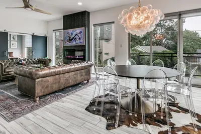 Luxe Condo directly above Bishop Arts