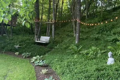 Image de Modernized Vermont Farmhouse